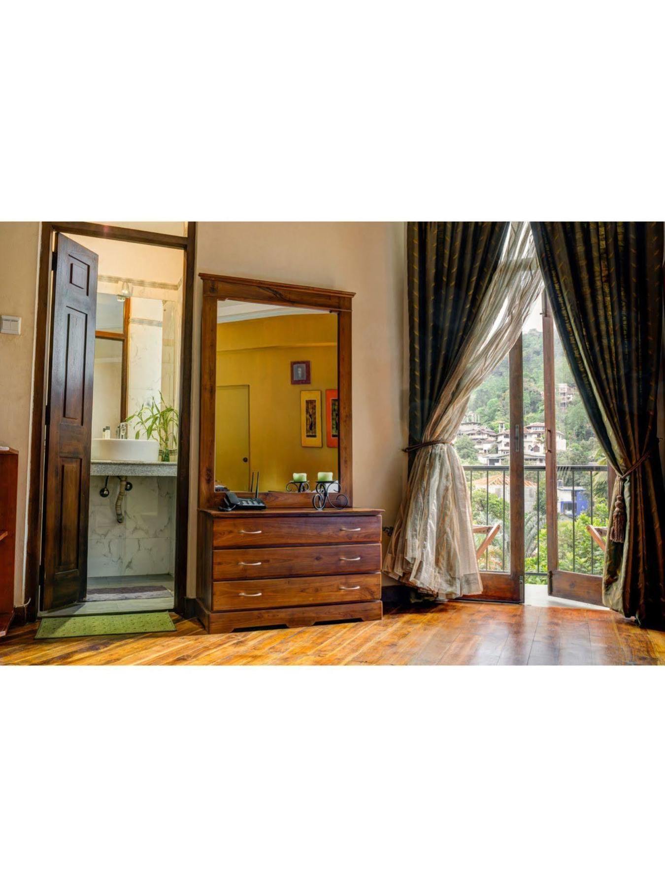 Villa 49 Kandy Bagian luar foto