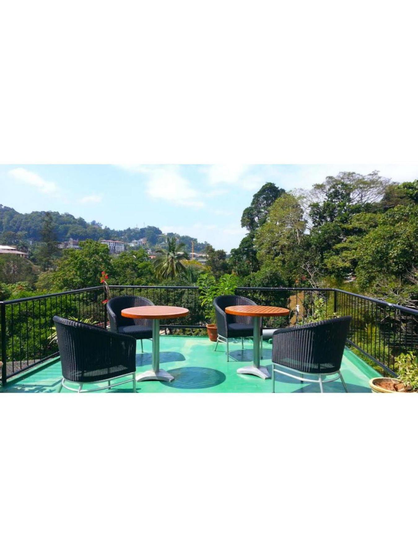 Villa 49 Kandy Bagian luar foto